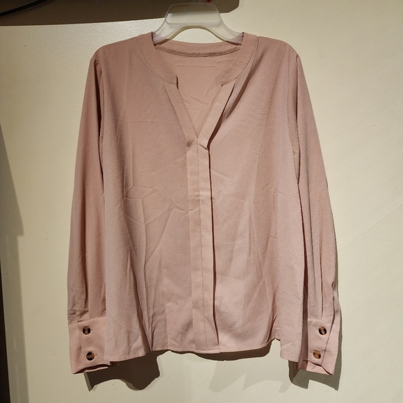 NWOT ✅️ Apricot Blouse - Picture 3 of 6